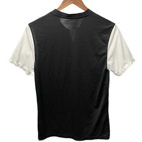 Nike Dri fit Slim Fit lightweight activewear sports soccer workout shirt - Picture 4 of 4
